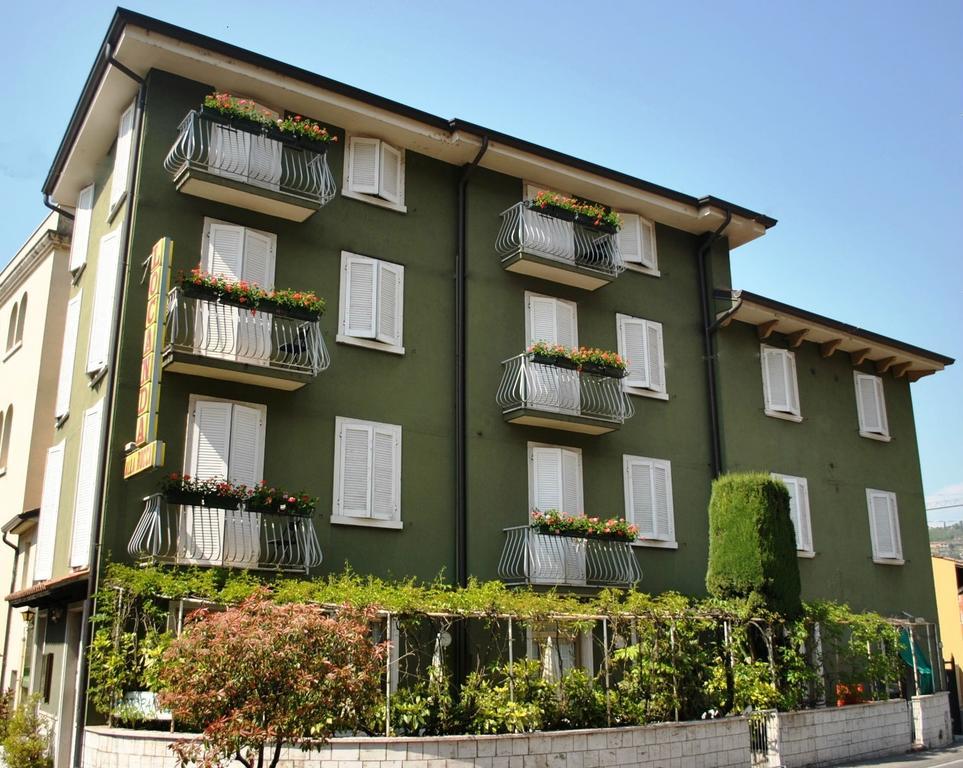 Albergo Alla Rocca Garda (Verona) Exterior photo