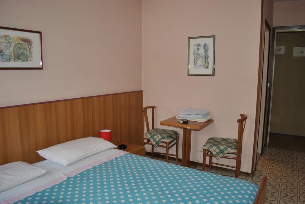 Albergo Alla Rocca Garda (Verona) Room photo