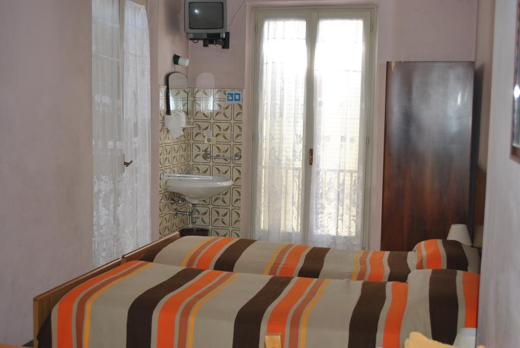 Albergo Alla Rocca Garda (Verona) Room photo